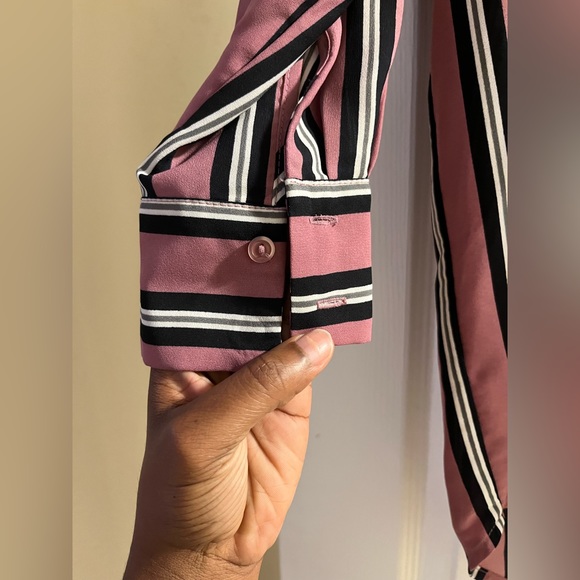 Fashion Nova Blouse - Picture 2 of 4